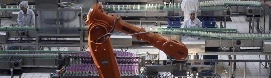 Industrie : la robotisation avance à grand pas dans le monde
